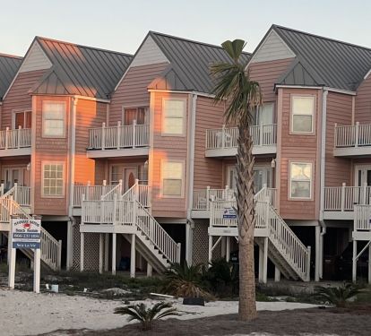 Sandy Feet Retreat_0