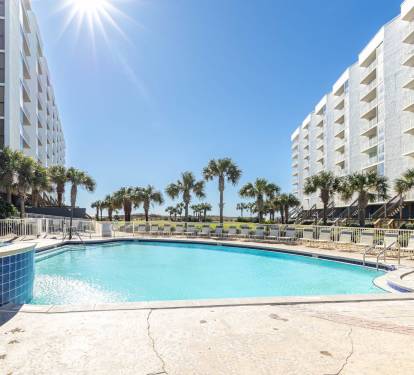 resort pool