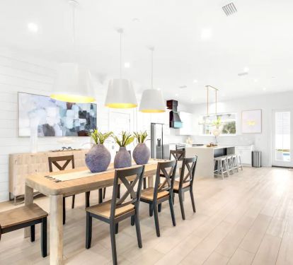 Nautilus-12 Lots of room and dining configurations for your large group. Nautilus's stylish dining area seats 8. Kitchen island seating for 4. First floor al fresco dining seating for 8.