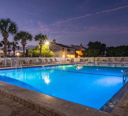 Dive into paradise at Seabreeze Villa! ðŸŒ´ðŸŒŠ Unwind by the sparkling pool under swaying palms or take a 4-minute stroll to the beach.