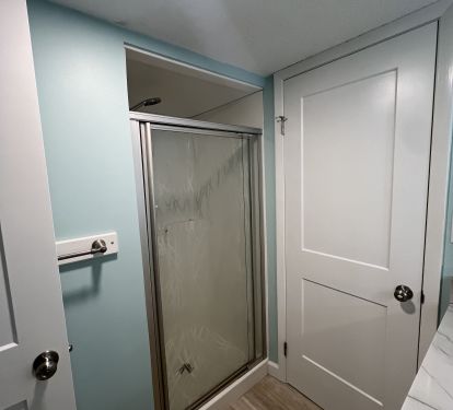 2nd Bath Shower