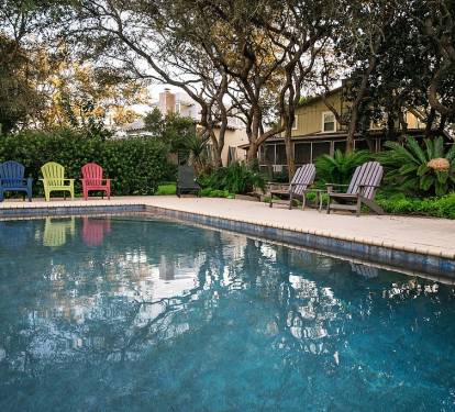 Private pool with plenty of area for sunbathing and playing