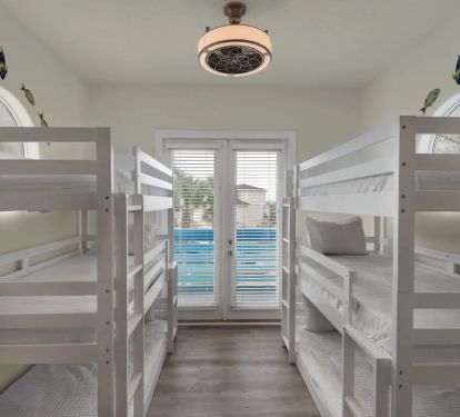 Aqua-16 A bunkroom made for epic sleep-overs!