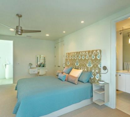 One of 5 king bedroom suites with en suite bath