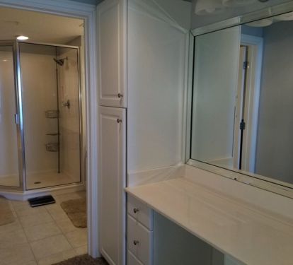 MASTER BATH SEPERATE DRESSING ROOM WITH WALK IN CLOSET