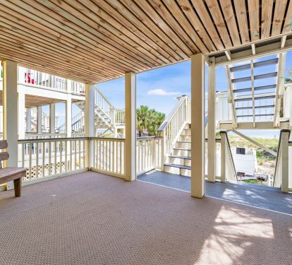 Deck off of Master