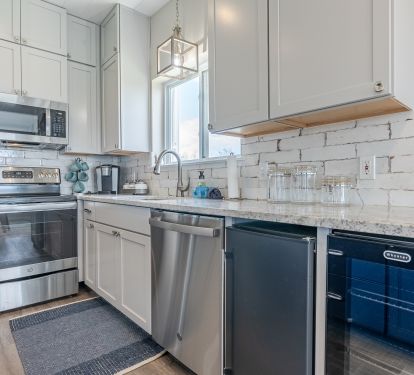 Completely renovated kitchen
