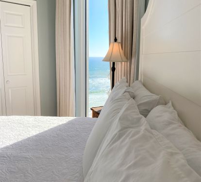 Bdrm 4- Ocean view from the pillows!