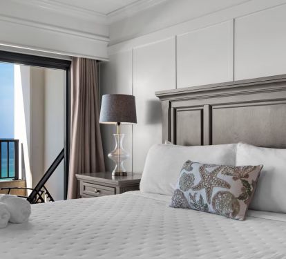 Master with King bed