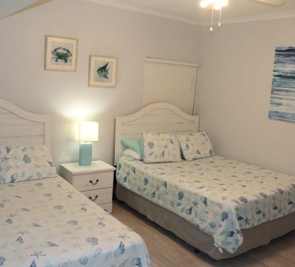 2nd Bedroom/2 Queen Beds