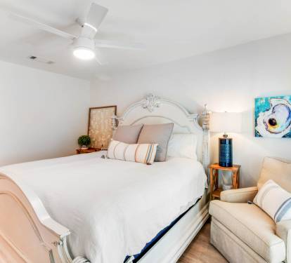 Primary bedroom with King bed and en suite bathroom