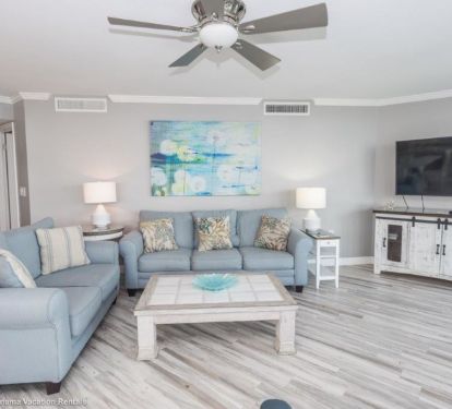 Living Room with Queen Pull out Sleeper