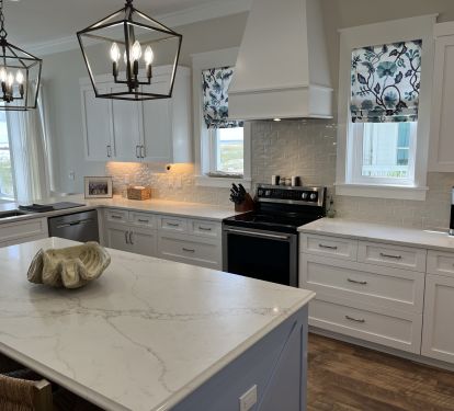 Kitchen with bar &amp; island seating