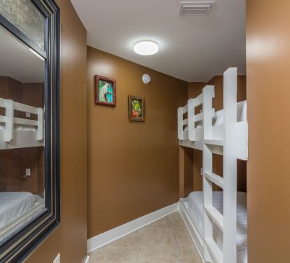 Twin bunk area offers additional sleeping (8 total for condo)