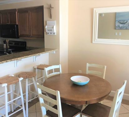 Dining area and bar seating