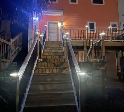 Outside View of the Condo/Townhouse