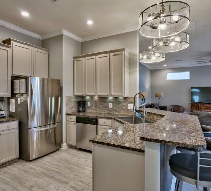 Open Kitchen with eat-in Breakfast Bar