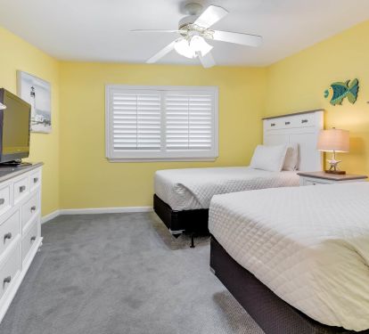 two twin beds in the guest suite