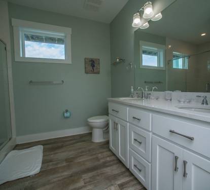 2nd Floor Master Suite - Bath