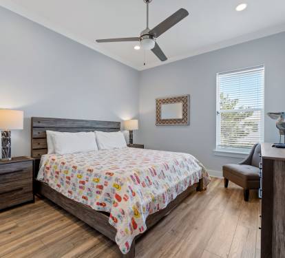 Second Floor King Guest Room