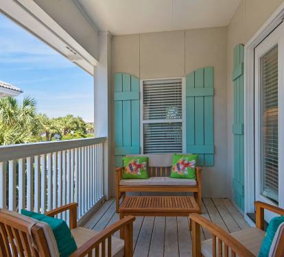 Upstairs side balcony