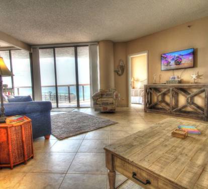 Enjoy memorable view from Living room
