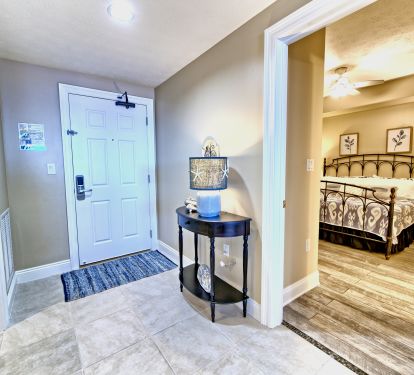 Guest Bedroom - King Bed