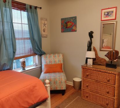 another shot of bedroom 2