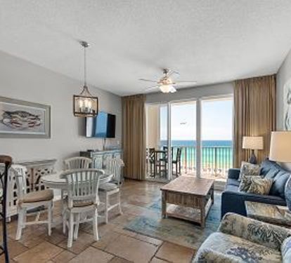 Breath taking views as you walk into the living space to dine and/or watch tv