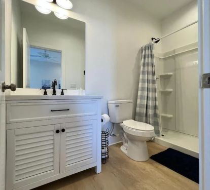 Bathroom for bedroom 5