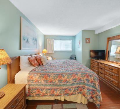 Comfortable and relaxing Bedroom 