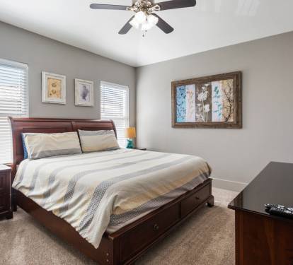 King suite with private bathroom