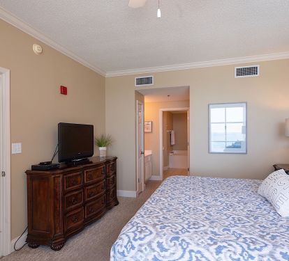 Blissful beachfront Palacio in Perdido Key!