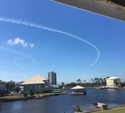 If there's one thing we love more than serenity, it's the Blue Angels overhead!