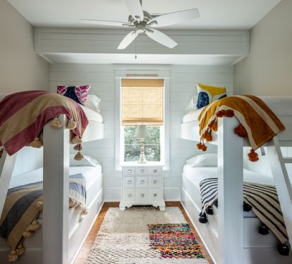 Bunk Room with 4 Beds 