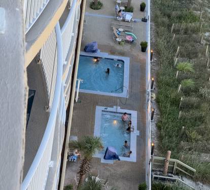 Jacuzzi is always relaxing. 