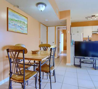 Dining Room &amp; Kitchen View Towards Master Bedroom