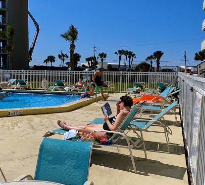 Perdido Sun Resort Beachfront Pool Area