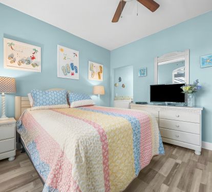 Guest bedroom