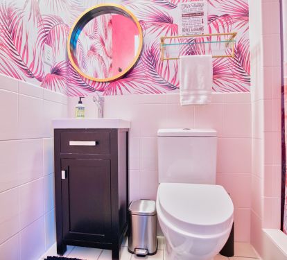 Pink Flamingo Ensuite Bath
