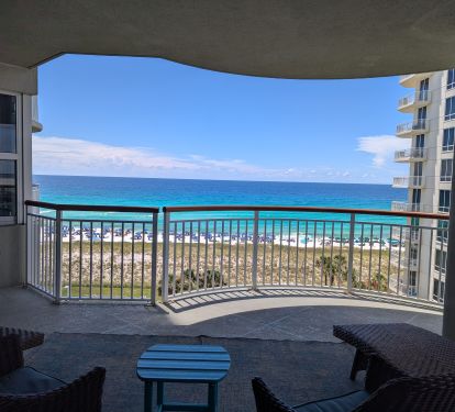 Gorgeous Beach Front View!
