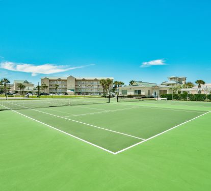  2 Tennis Courts