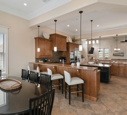 Third Floor Dining/Kitchen