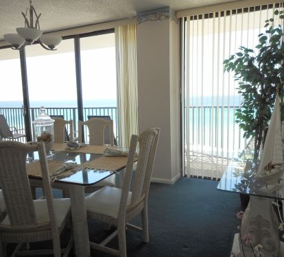BEACHY DECOR THROUGHOUT
