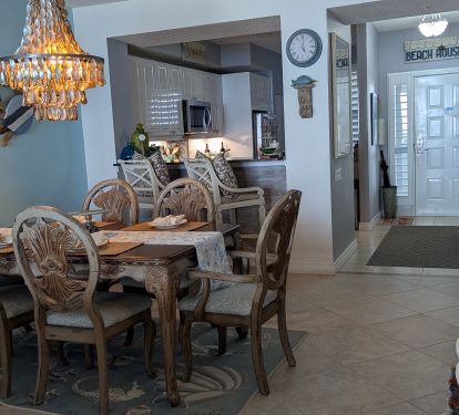 Open/Spacious from Dining to Kitchen
