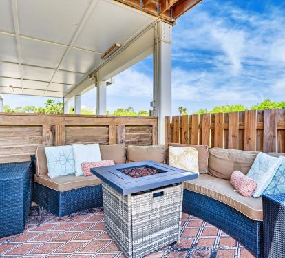 Fire Pit and Sitting Area