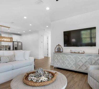 Driftwood-12 Relax in style: Driftwood's living room offers comfort and tasteful design