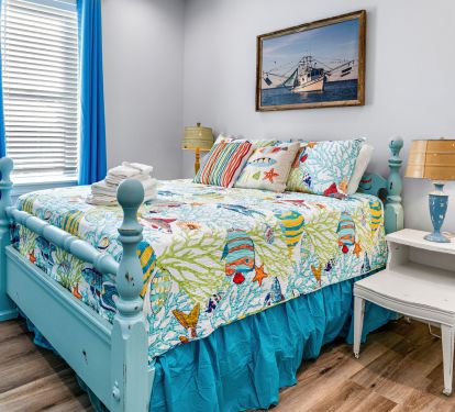 Queen Bedroom