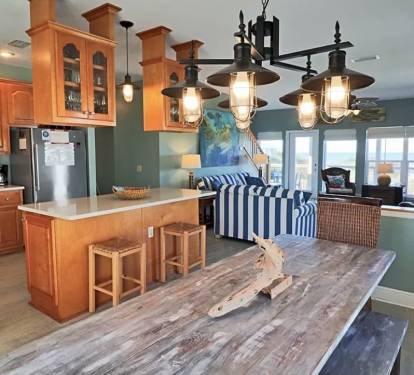large dining area with seating for everyone