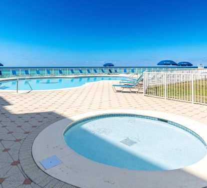 kiddie splash pool